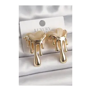 Pirinç Gold Renk Beyaz Sedefli Akan Kalp Model Kadın Küpe