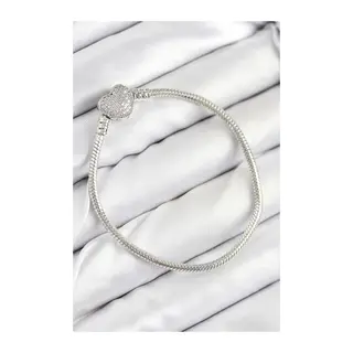 Pirinç Charm Zirkon Taşlı Kalp Model Gümüş Renk Kadın Bileklik