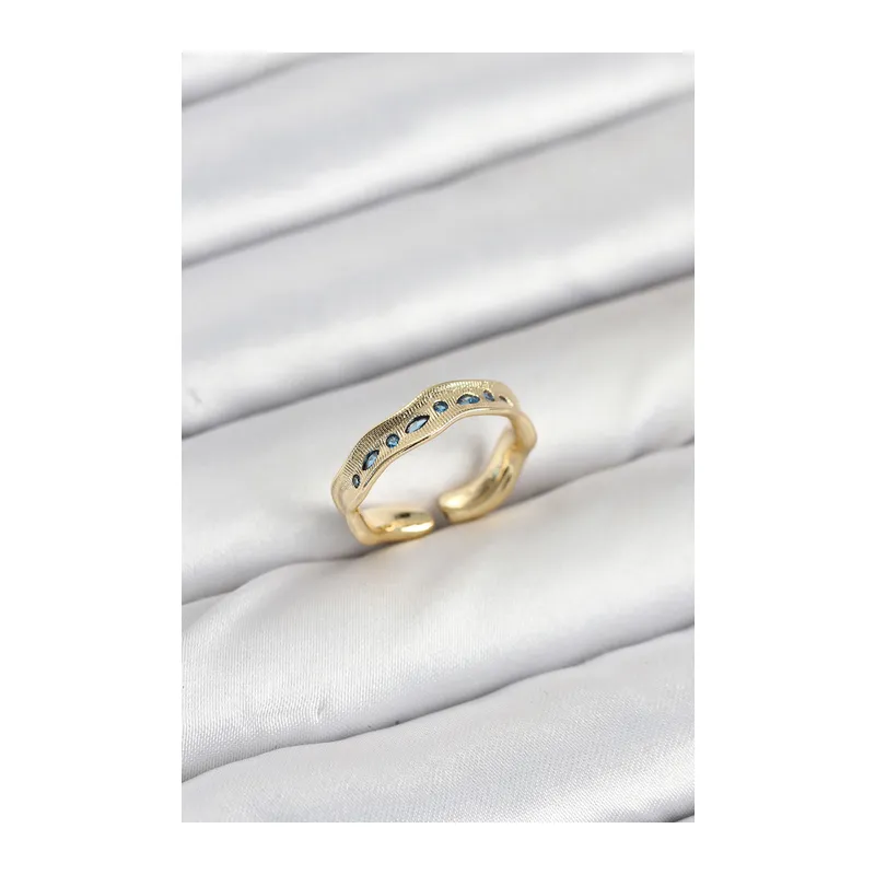 Pirinç Gold Renk Zirkon Taşlı Vintage Kadın Yüzük