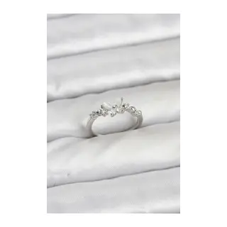 Kelebek Model Gümüş Renk Pirinç Kadın Yüzük