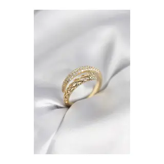 Gold Renk Zirkon Taşlı Sarmal Kadın Yüzük