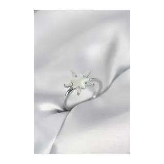 Gümüş Renk Yıldız Model Sedefli Zirkon Taşlı Kadın Yüzük