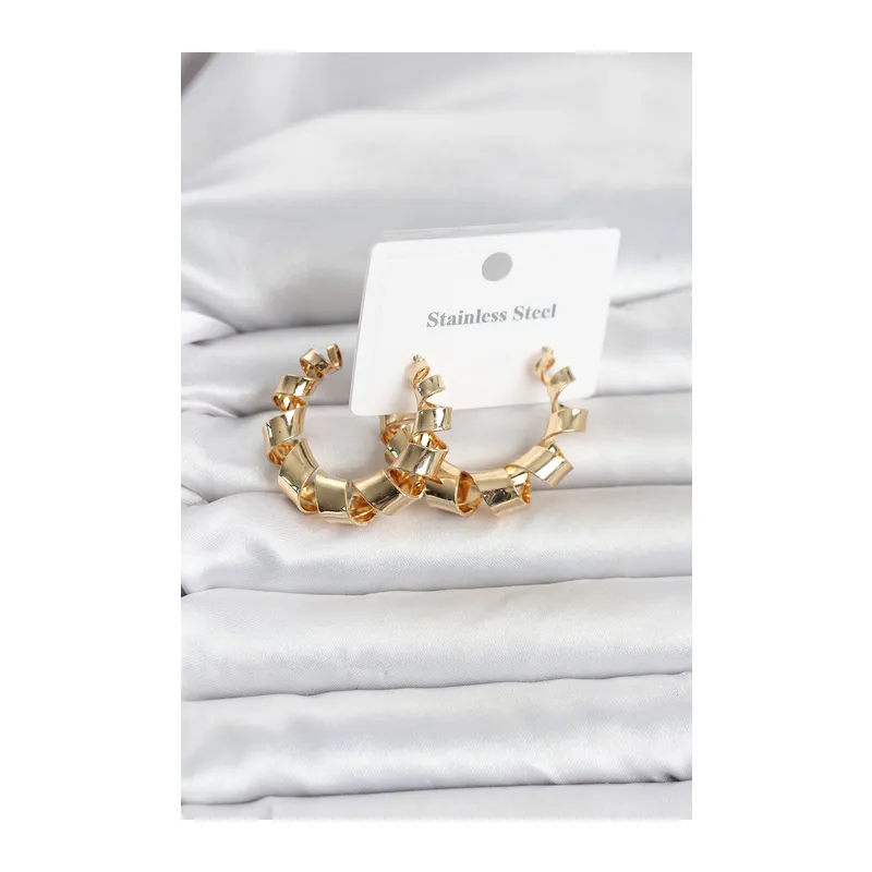 316L Çelik Gold Renk Spiral Halka Kadın Küpe