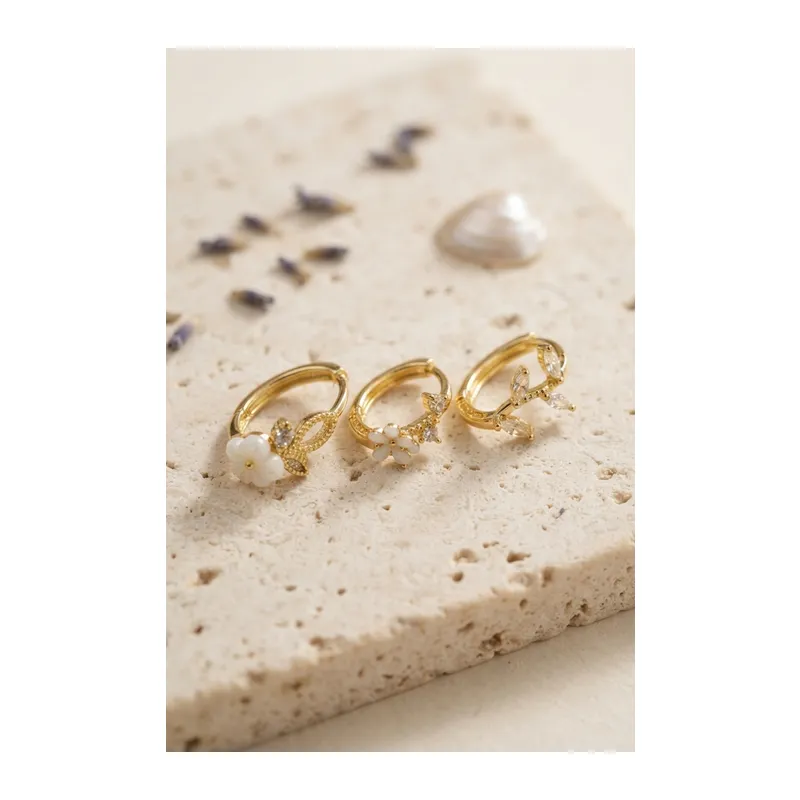 3 lü Set Çiçek Model Gold Renk Kadın Küpe