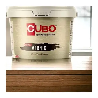 Cubo Su Bazlı Parlak Vernik Şeffaf 0,75 Litre