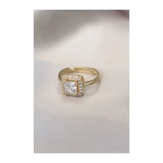 Gold Baget ve Zirkon Taşlı Kare Yüzük