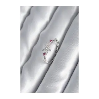 Pirinç Gümüş Renk Zirkon Taşlı Çiçek Model Pembe Zirkon Taş Detay Kadın Yüzük
