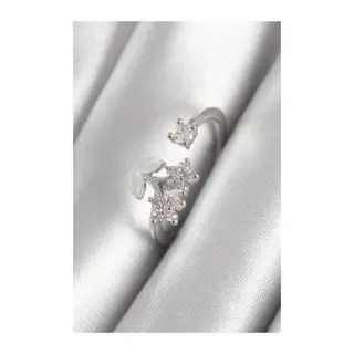 Pirinç Gümüş Renk Zirkon Taşlı Çiçek Model Kadın Yüzük