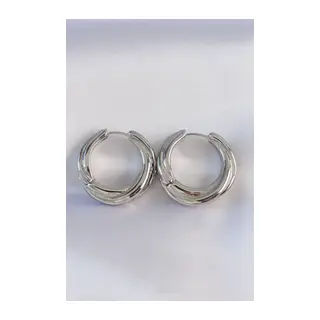 Pirinç Gümüş Renk Asimetrik Kıvrım Küpe