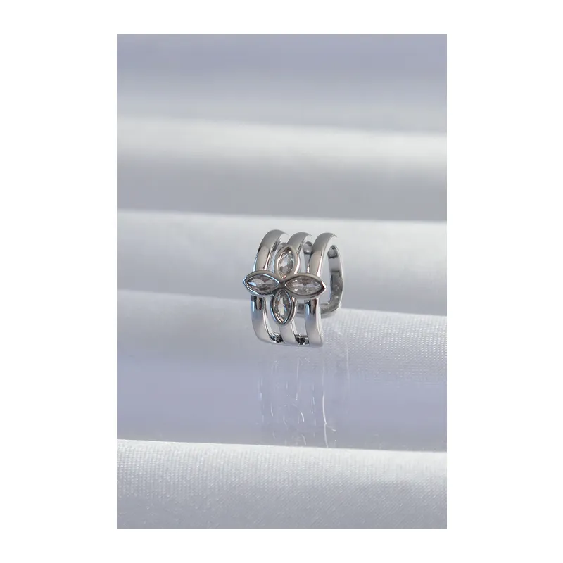 Pirinç Gümüş Renk Yonca Earcuff Küpe
