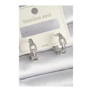 Pirinç Gümüş Renk Zirkon Taşlı Zincir Model Kadın Küpe