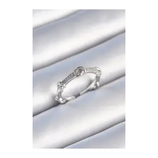 Pirinç Gümüş Renk Zirkon Taşlı Düğüm Model Kadın Yüzük
