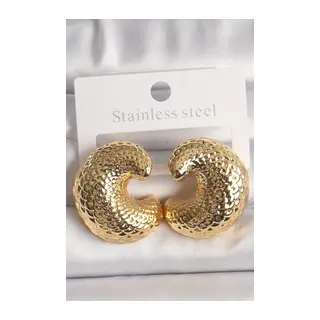 Pirinç Gold Renk Yılan Sırtı İşlemeli Yarım Halka Model Kadın Küpe