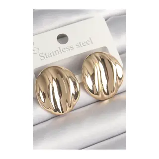 Pirinç Gold Renk İşlemeli Daire Plaka Model Kadın Küpe