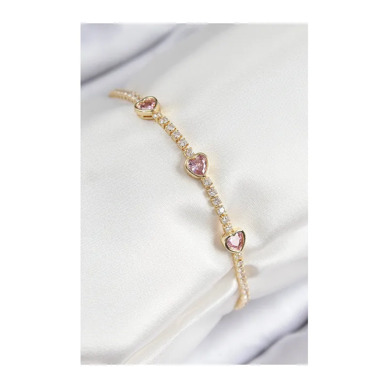 Pirinç Zirkon Taşlı Pembe Kalp Model Gold Renk Kadın Bileklik