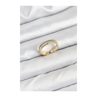 Pirinç Gold Renk Sıralı Zirkon Taşlı Kutup Yıldızı Model Kadın Yüzük
