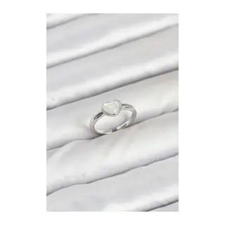 Pirinç Gümüş Renk Kalpli Kadın Yüzük