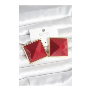 Pirinç Gold Renk Bordo Piramit Model Kadın Küpe