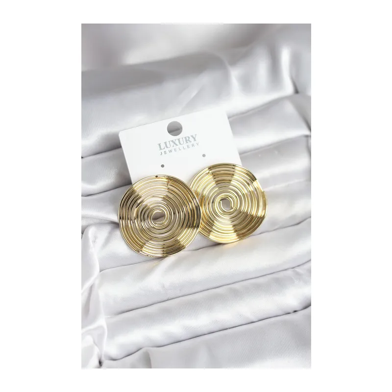 Pirinç Gold Renk Circle Model Kadın Küpe