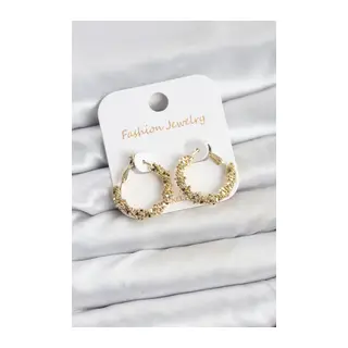 Pirinç Gold Renk Küçük Tırtıklı Halka Model Kadın Küpe