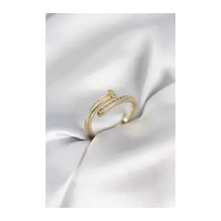 Zirkon Taşlı Gold Renk Yassı Çivi Model Kadın Yüzük
