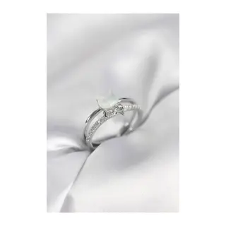 Gümüş Renk Sedefli Kedi Model Fiyonklu Zirkon Taşlı Kadın Yüzük