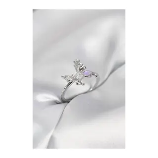 Gümüş Renk Kelebek Model Zirkon Taşlı Kadın Yüzük