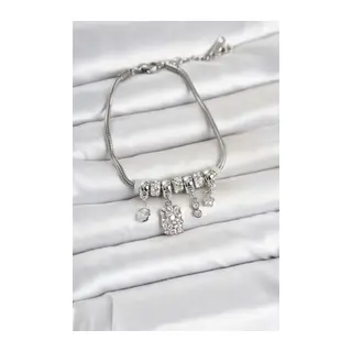 Pirinç Gümüş Renk Çiçek Detaylı Charmlı Kadın Bileklik