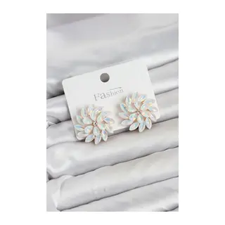 Beyaz Renk Kristal Taşlı Çiçek Model Kadın Küpe