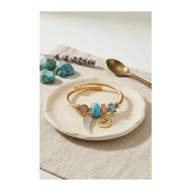 Mavi Renk Göz Model Gold Charmlı Bileklik