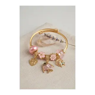 Balık Charmlı Pembe Renk Gold Bileklik