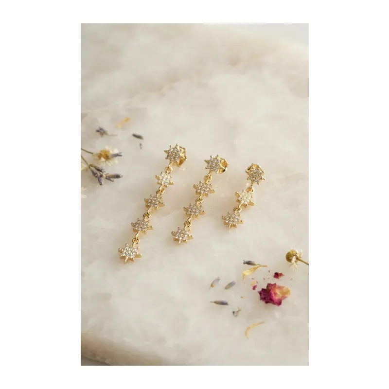 3 lü Set Küpe Gold Renk Kutup Yıldızı Detaylı