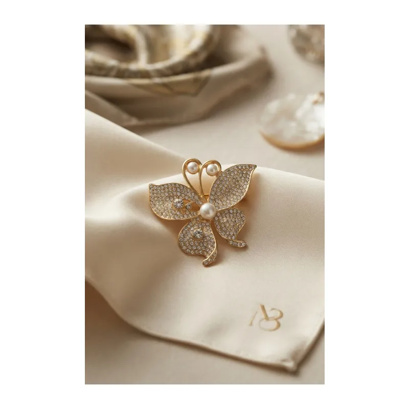 Zirkon Taşlı Gold Renk Kelebek Model Broş