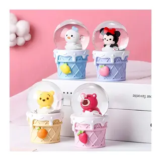 Mickey Mouse Işıklı Kar Küresi 9 Cm Alk3111