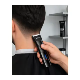 Şarjlı Tıraş Makinesi Dijital Ekranlı Ipx7 Su Geçirmez Titanyum Bıçaklı