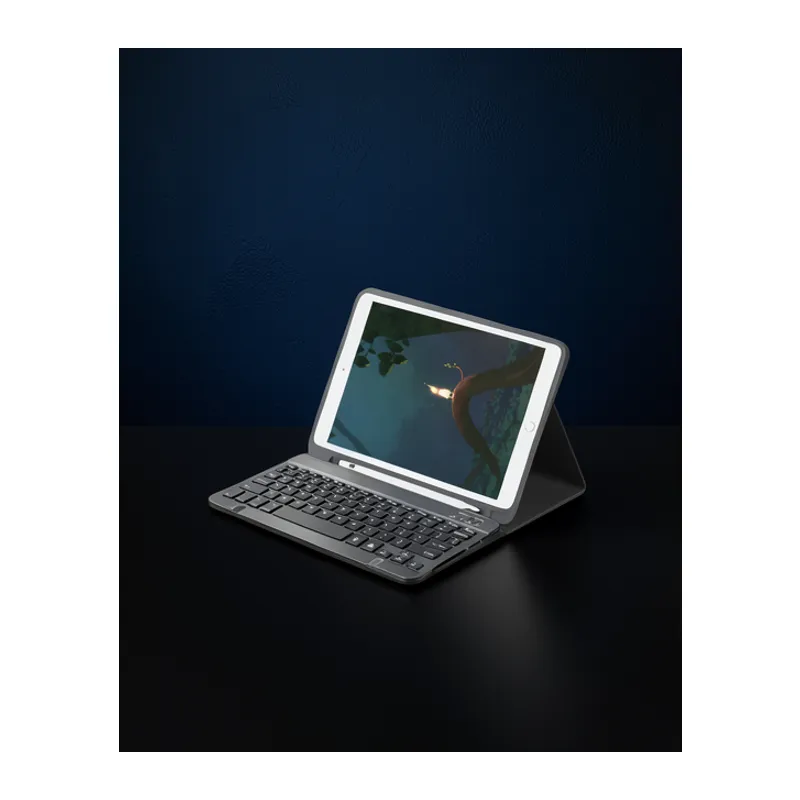 Apple İpad Pro 12.9 (2022) Kılıf Kc01 Smart Klavyeli Tablet Kılıfı - Siyah