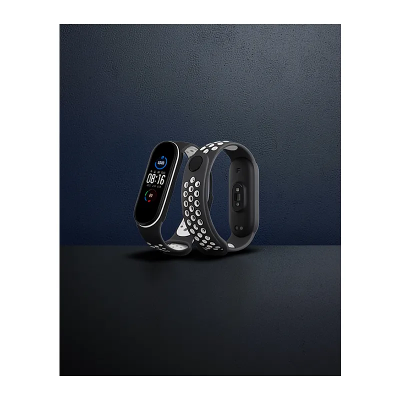 Xiaomi Mi Band 4 Spor Delikli Kordon - Siyah-beyaz