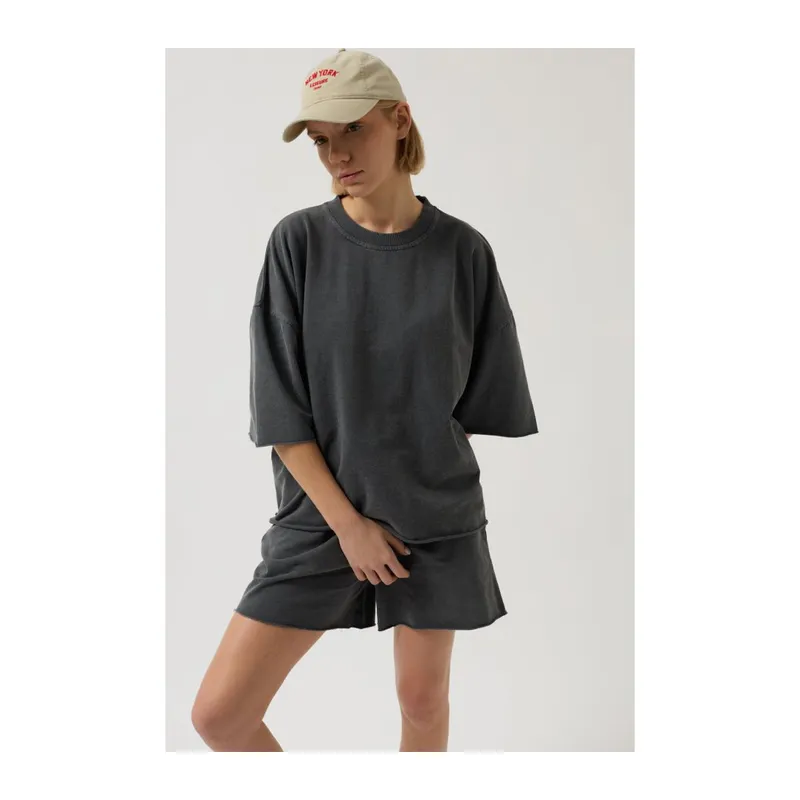 Oversize Lazer Kesim Bisiklet Yaka T-Shirt