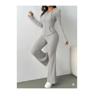 Kadın Uzun Kollu Kapşonlu önden Fermuarlı Kaşkorse Bluz Ve Pantolon Ikili Takım