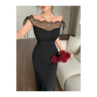 Kadın Göğüs Ve Yakası Dantel Detaylı Kayık Yaka Görünümlü Uzun Ithal Krep Elbise
