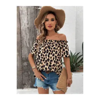 Kadın Madonna Yaka Fırfırlı Leopar Desenli Mikro Kumaş Bluz