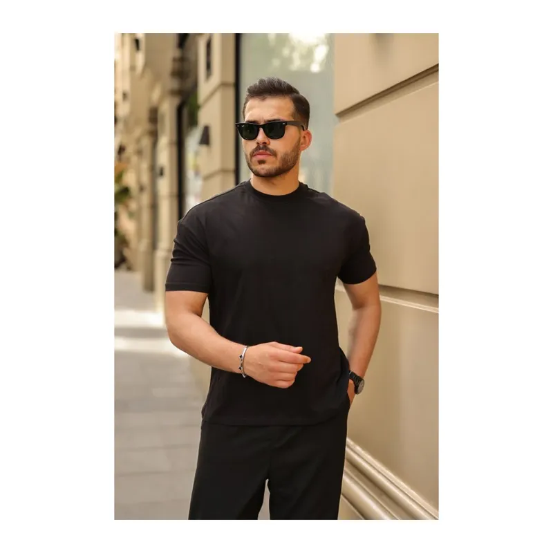 Erkek Kolları Dar Kesim Rahat Kalıp Basic Tişört