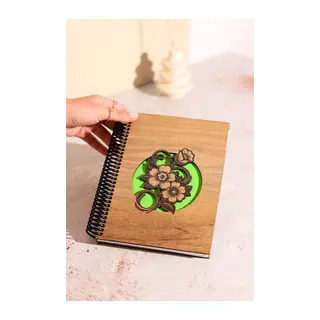 Doğal Ahşap Kapaklı Çizgisiz Defter – Şık ve Dayanıklı Tasarım